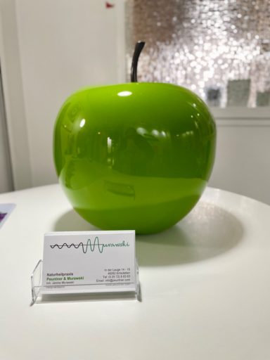 Apfel mit Visitenkarten